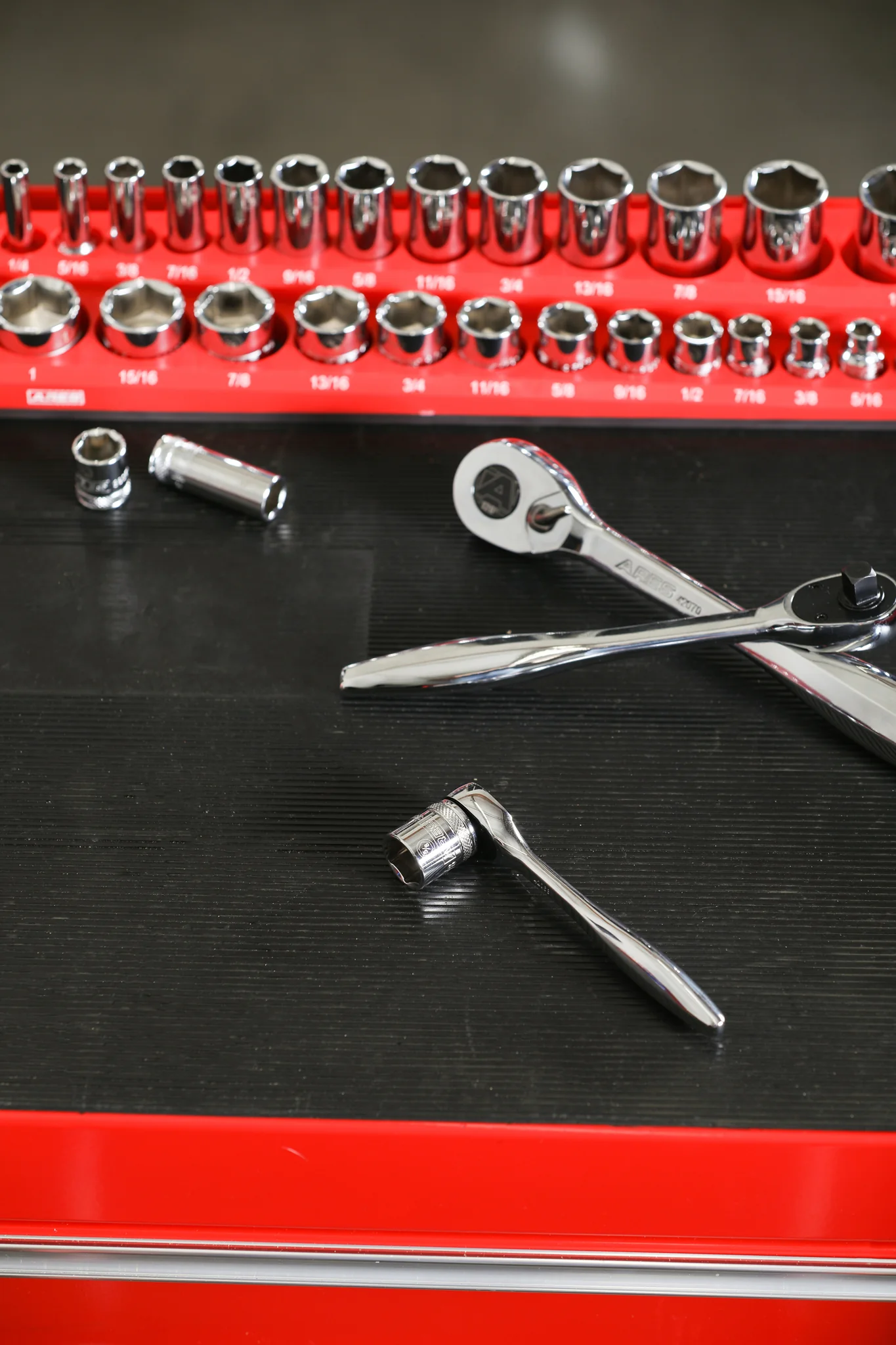 ARES 42068 - 1/4-Inch Drive 120 Tooth Ratchet - Image 2