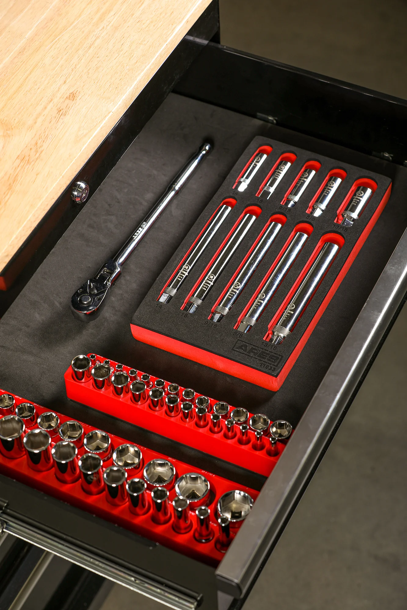 ARES 11033 - 10-Piece Extra Deep and Standard Length Magnetic Spark Plug Socket Set - Image 7