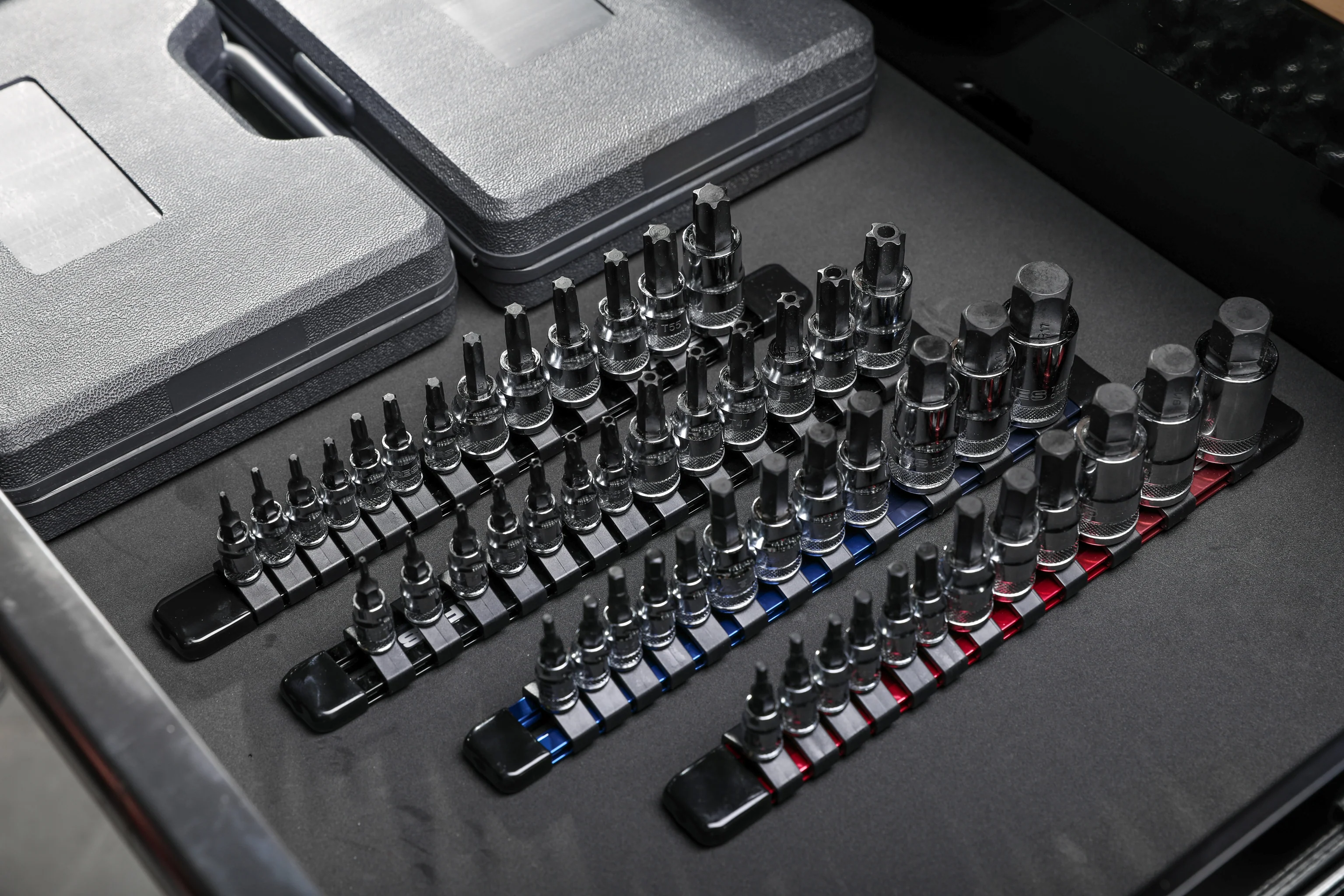 ARES 70108 - 12-Piece Metric Hex Bit Socket Set - Image 6