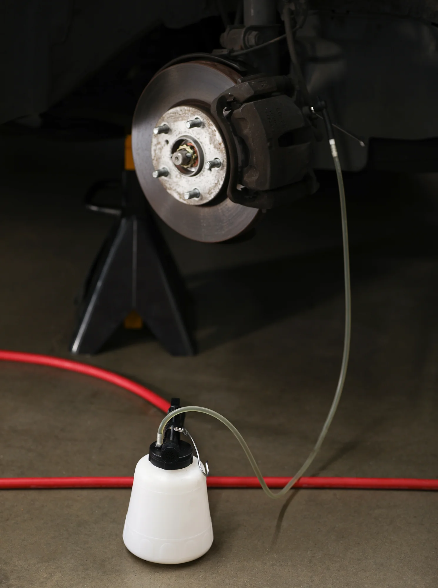 ARES 70923 - 1L Vacuum Brake Fluid Bleeder - Image 9