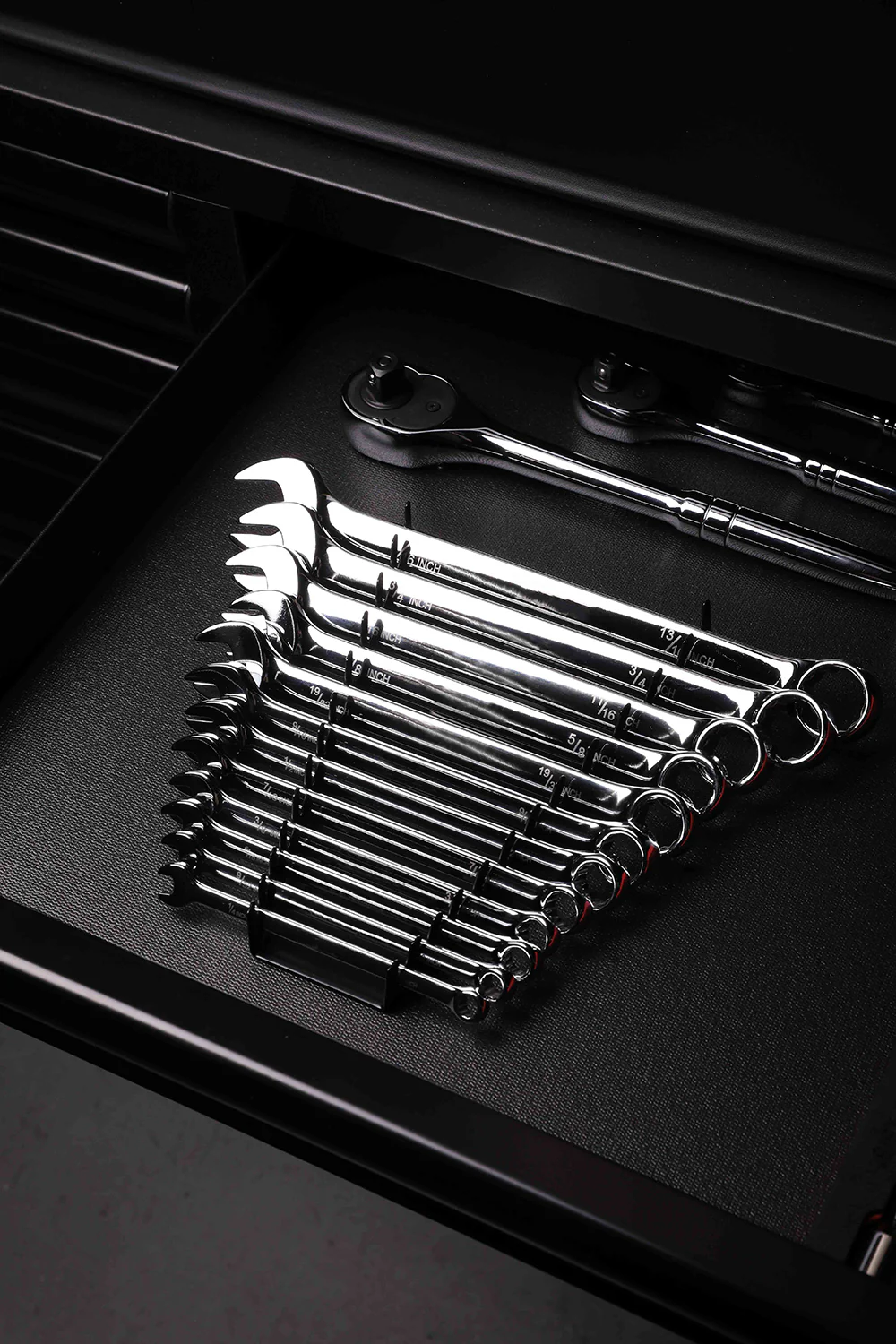 ARES 62061 - 2-Piece 12-Slot Red and Black Metal Magnetic Wrench Organizer Set - Image 3