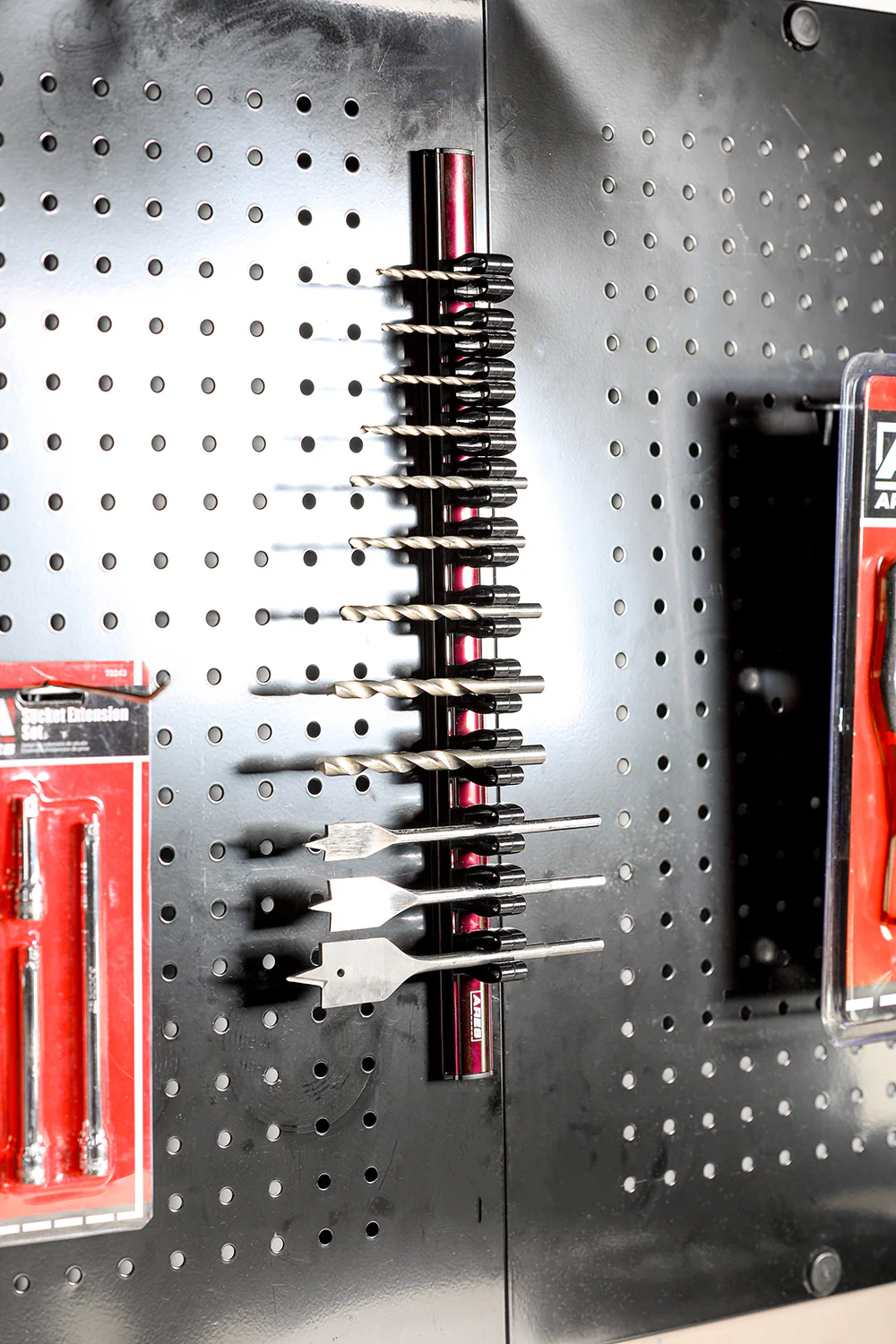 ARES 62062 - 2-Piece 16.5-Inch Red and Black Hand Tool Holder Set - Image 3