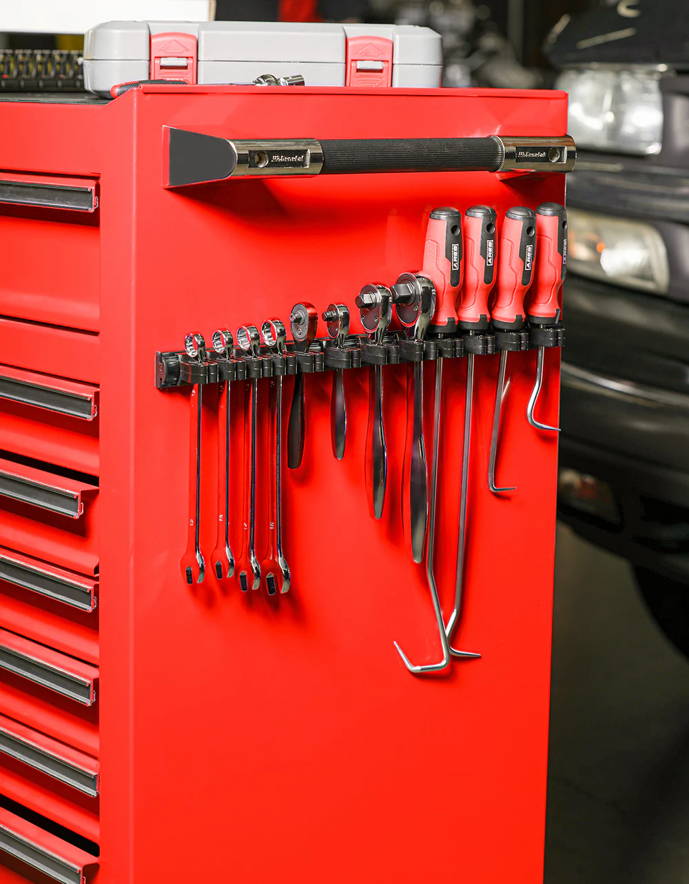 ARES 62062 - 2-Piece 16.5-Inch Red and Black Hand Tool Holder Set - Image 4