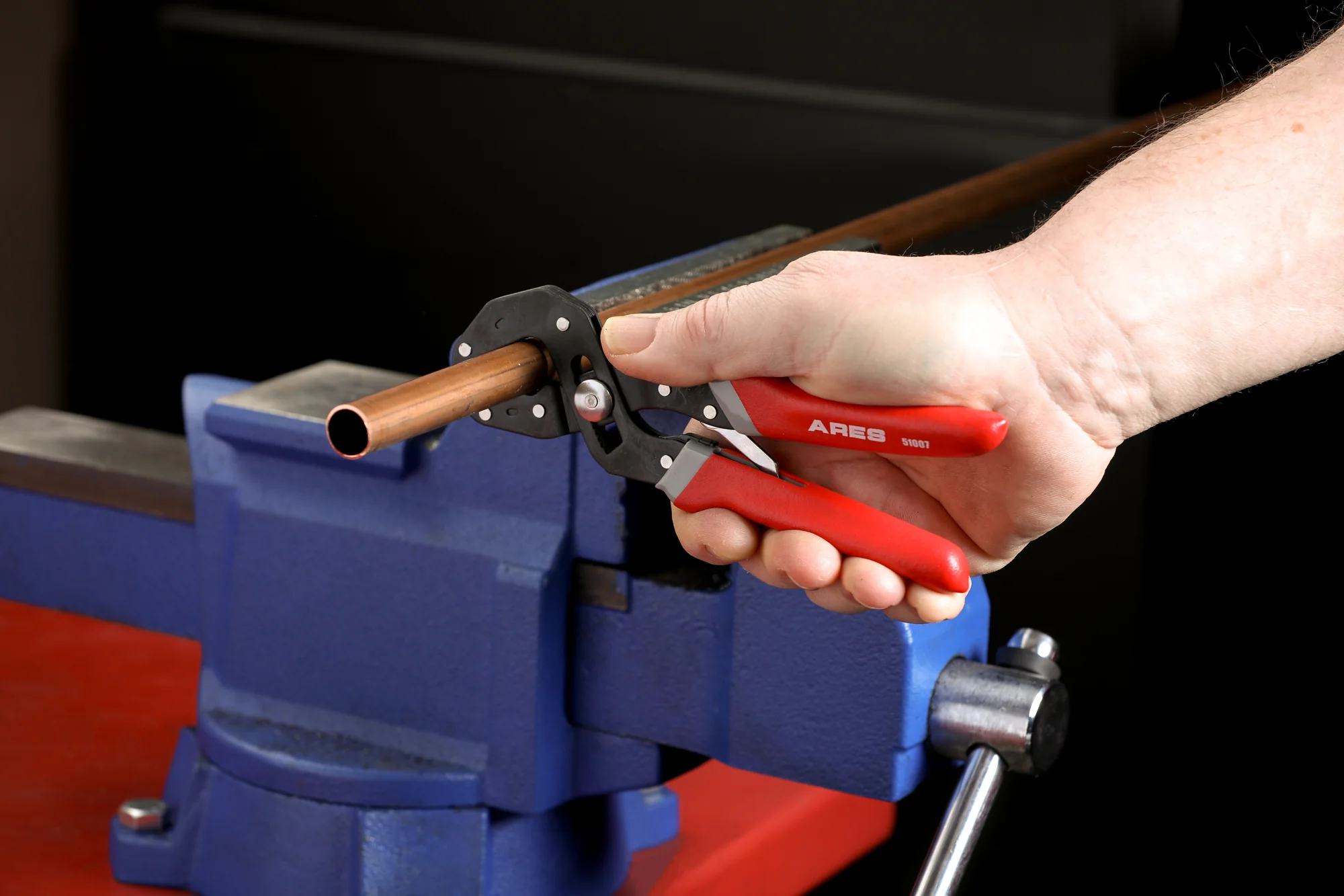 ARES 51009 - 2-Piece Self-Adjusting V-Notch Pliers Set - Image 9