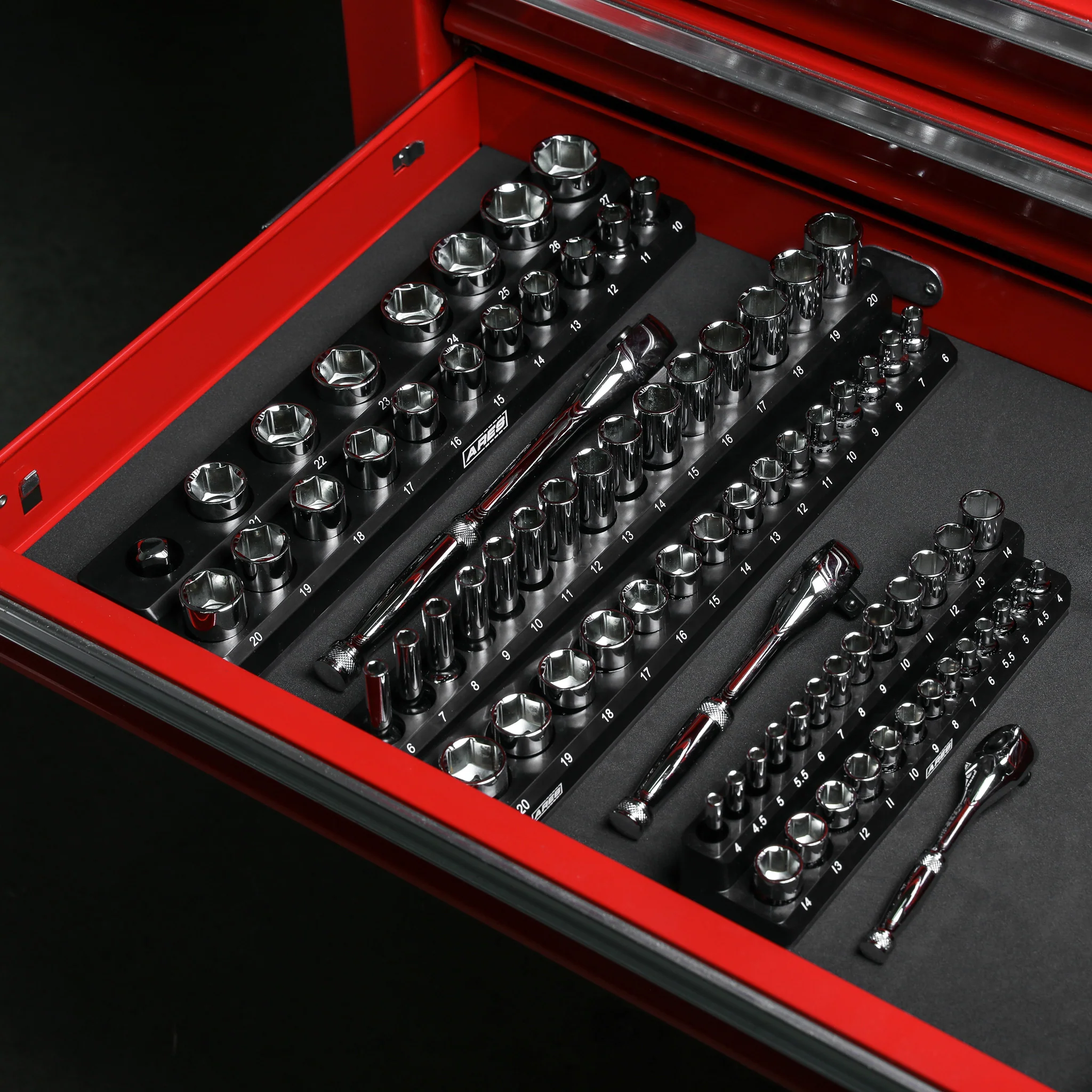 ARES 47003 - 28-Piece 1/4-inch Drive Metric Socket and 90-Tooth Ratchet Set with Magnetic Organizer - Image 7