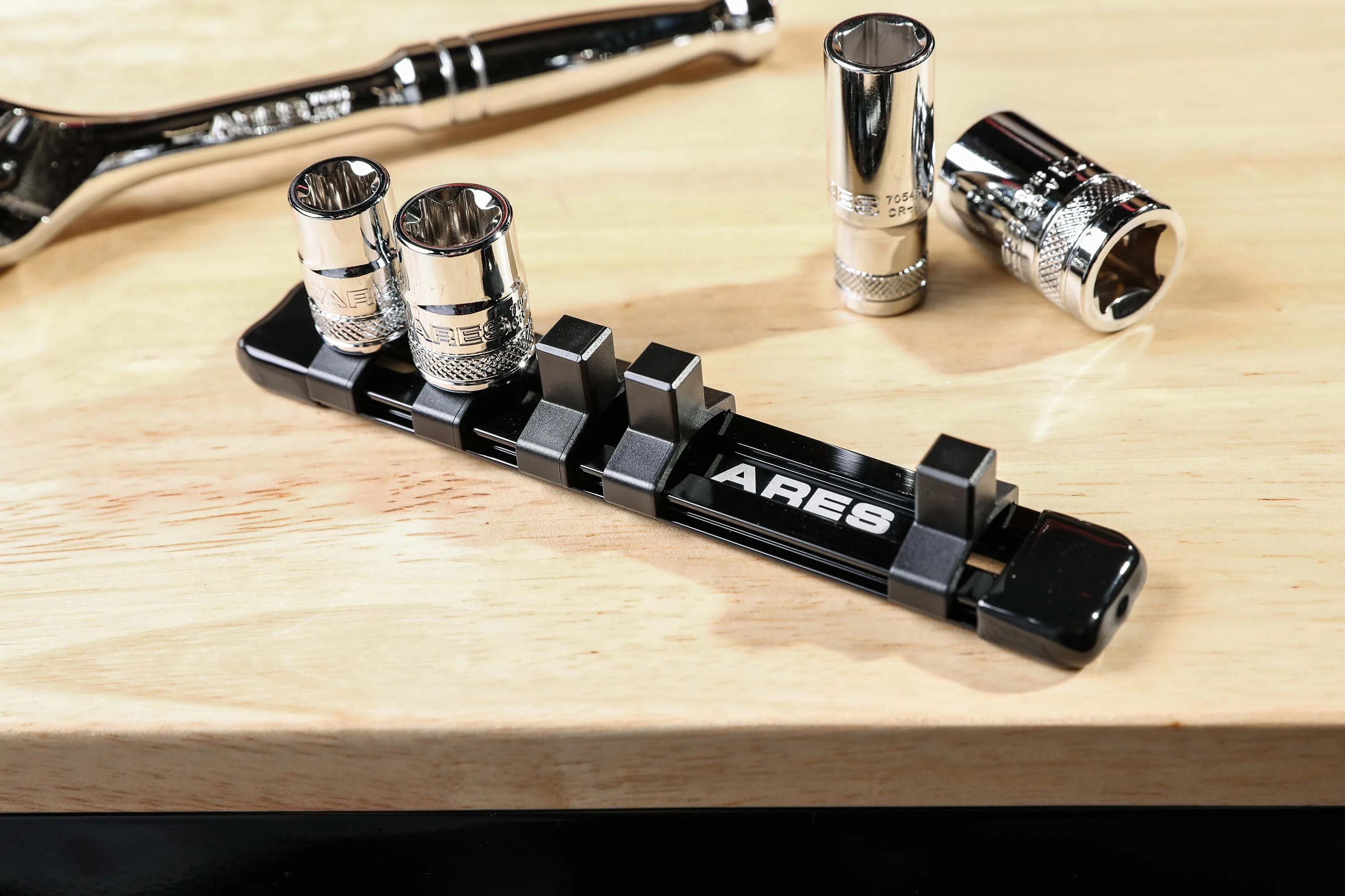 ARES 70238 - 3/8" Drive Black 6" Socket Rail - Image 5