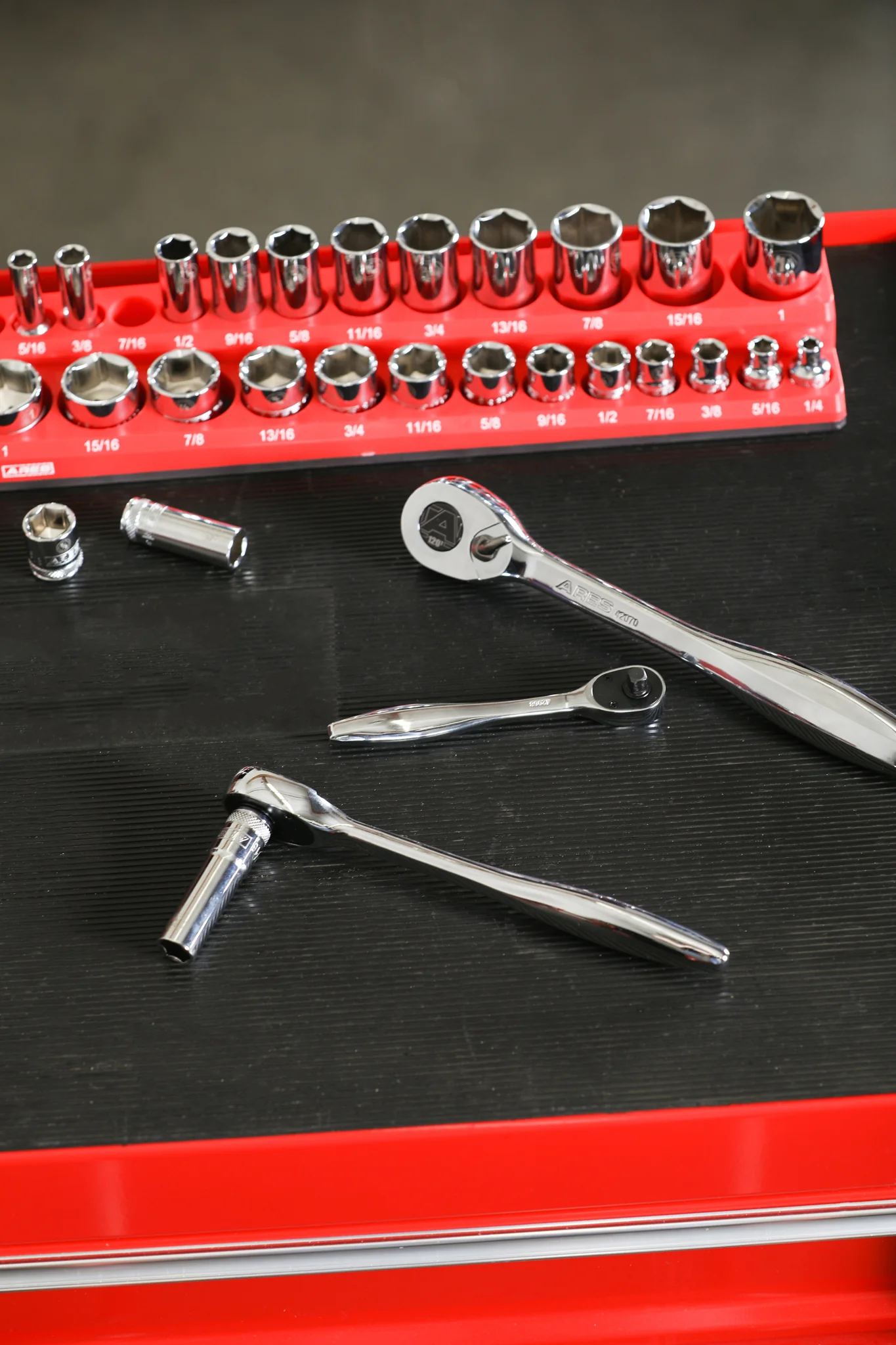 ARES 42069 - 3/8-Inch Drive 120 Tooth Ratchet - Image 2