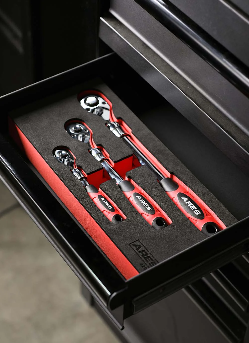 ARES 42055 - 3-Piece 72-Tooth Extendable Ratchet Set - Image 13