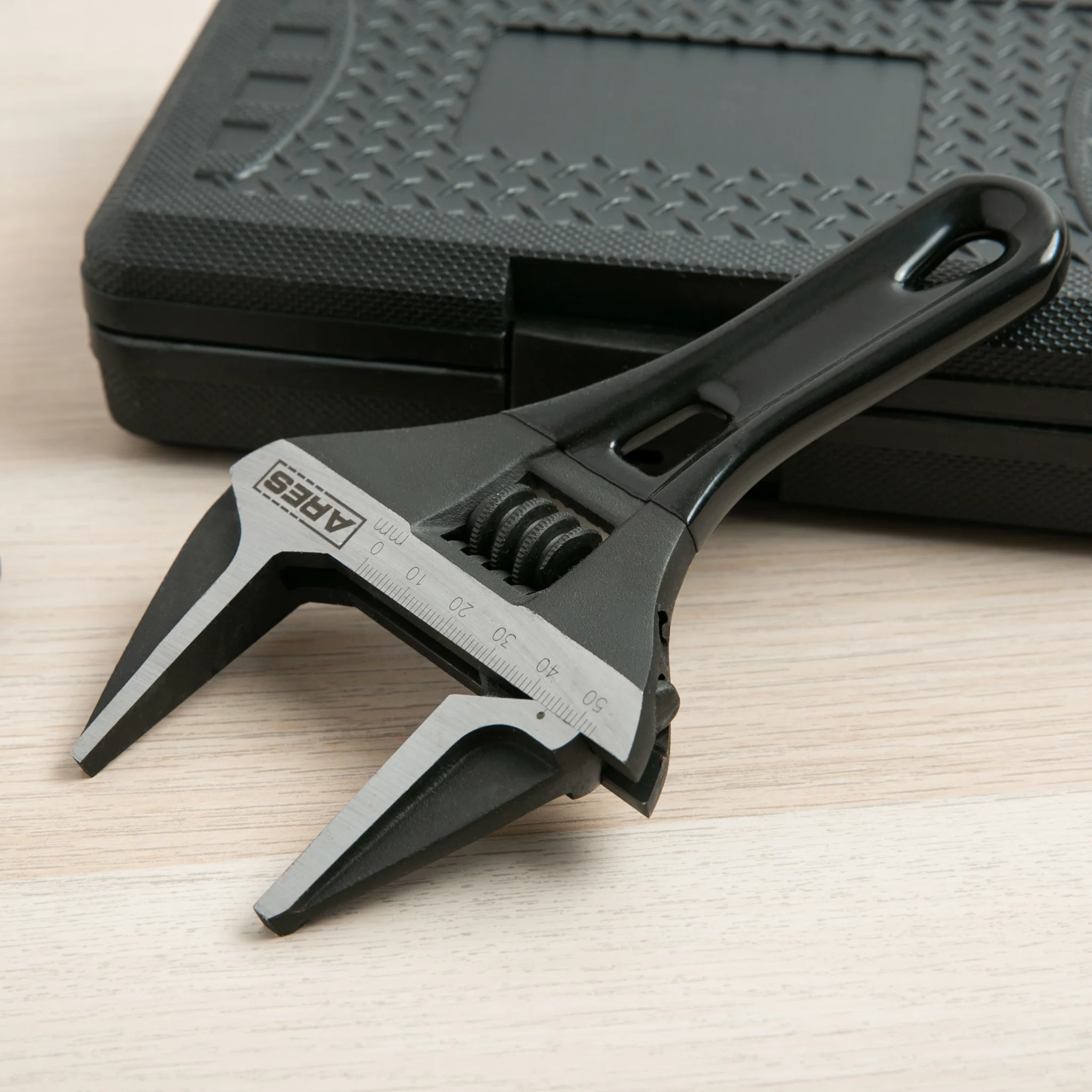 ARES 70303 - 53mm Stubby Adjustable Wrench - Image 7