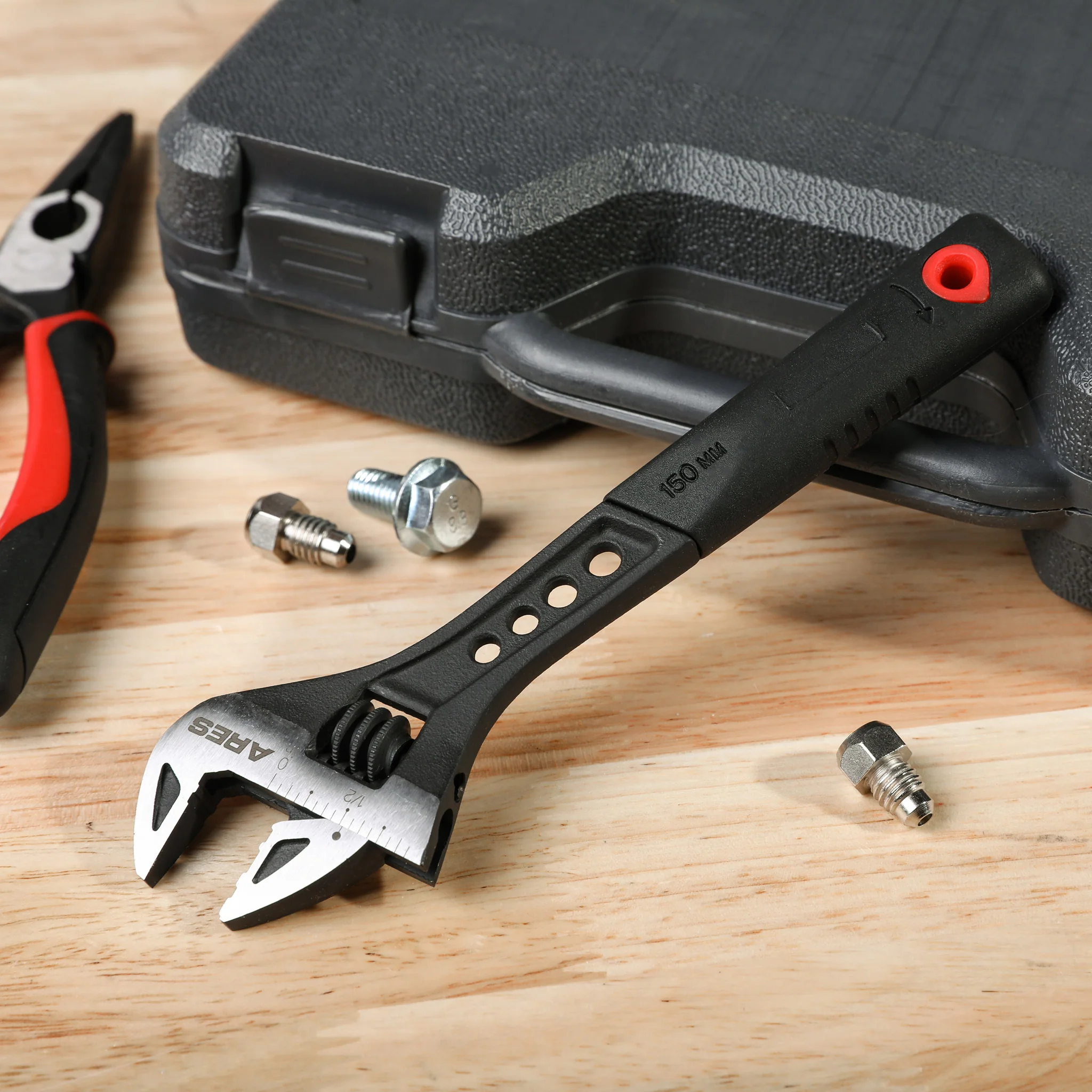 ARES 79001 - 6-Inch Adjustable Wrench - Image 2