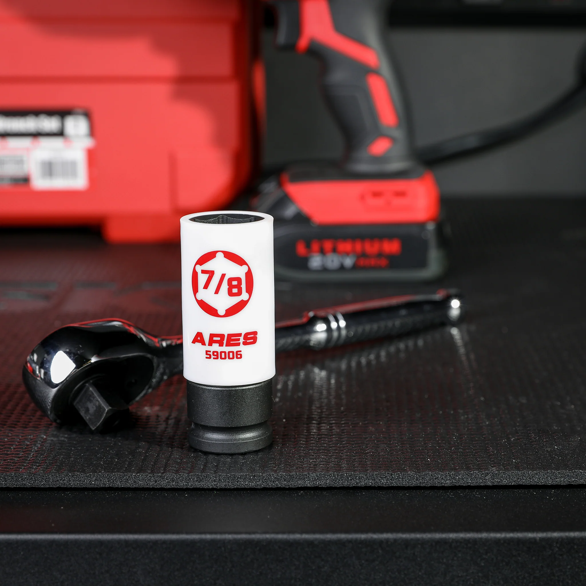 ARES 59006 - 7/8'' Non-Marring Impact Lug Nut Socket - Image 4