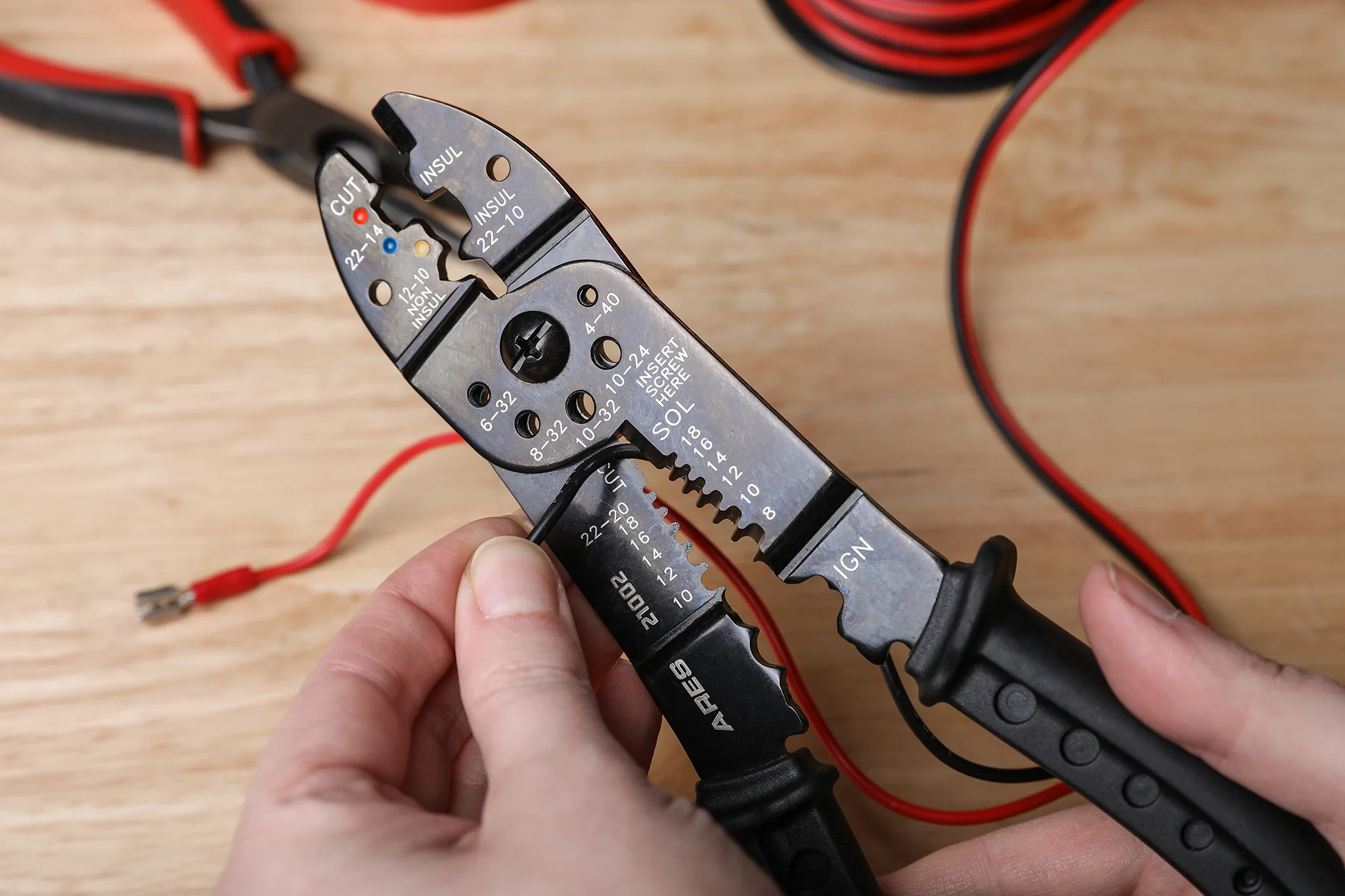 ARES 21002 - 9-inch Wire Crimper and Cutter Electrical Multi-Tool - Image 9