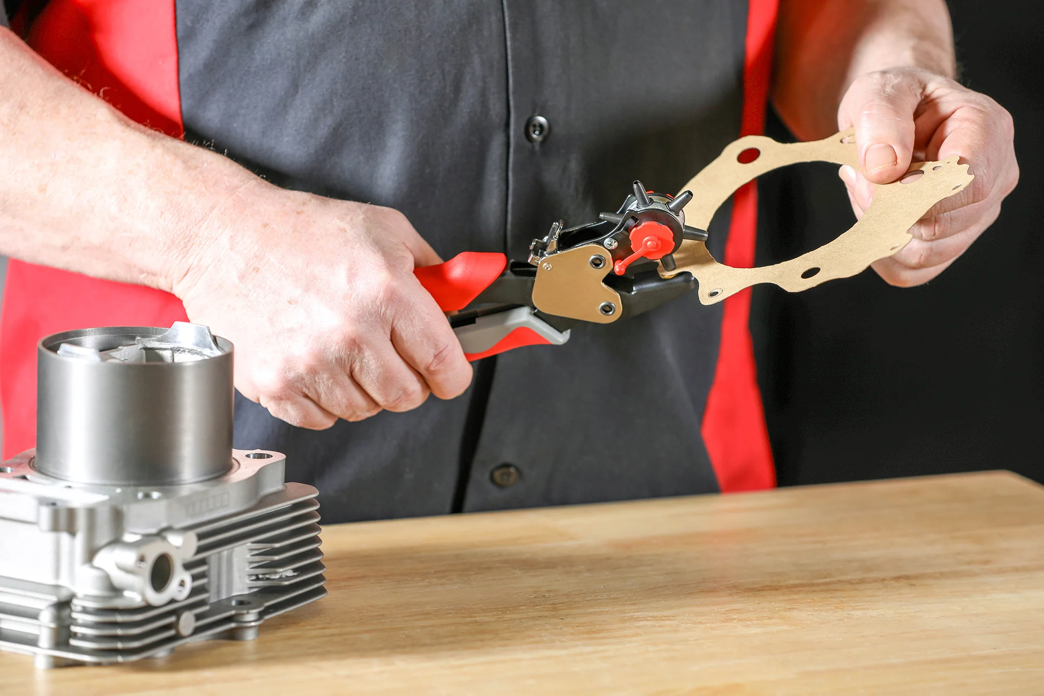 ARES 32016 – Professional Hole Puncher - Image 3