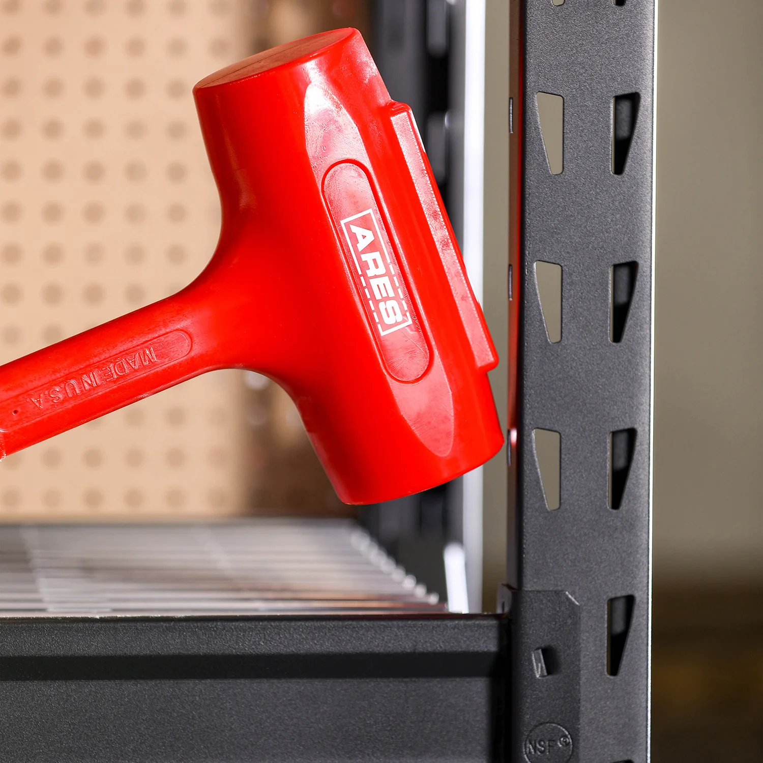 ARES 4131011 – 12-Pound Sledge Deadblow Hammer - Image 3