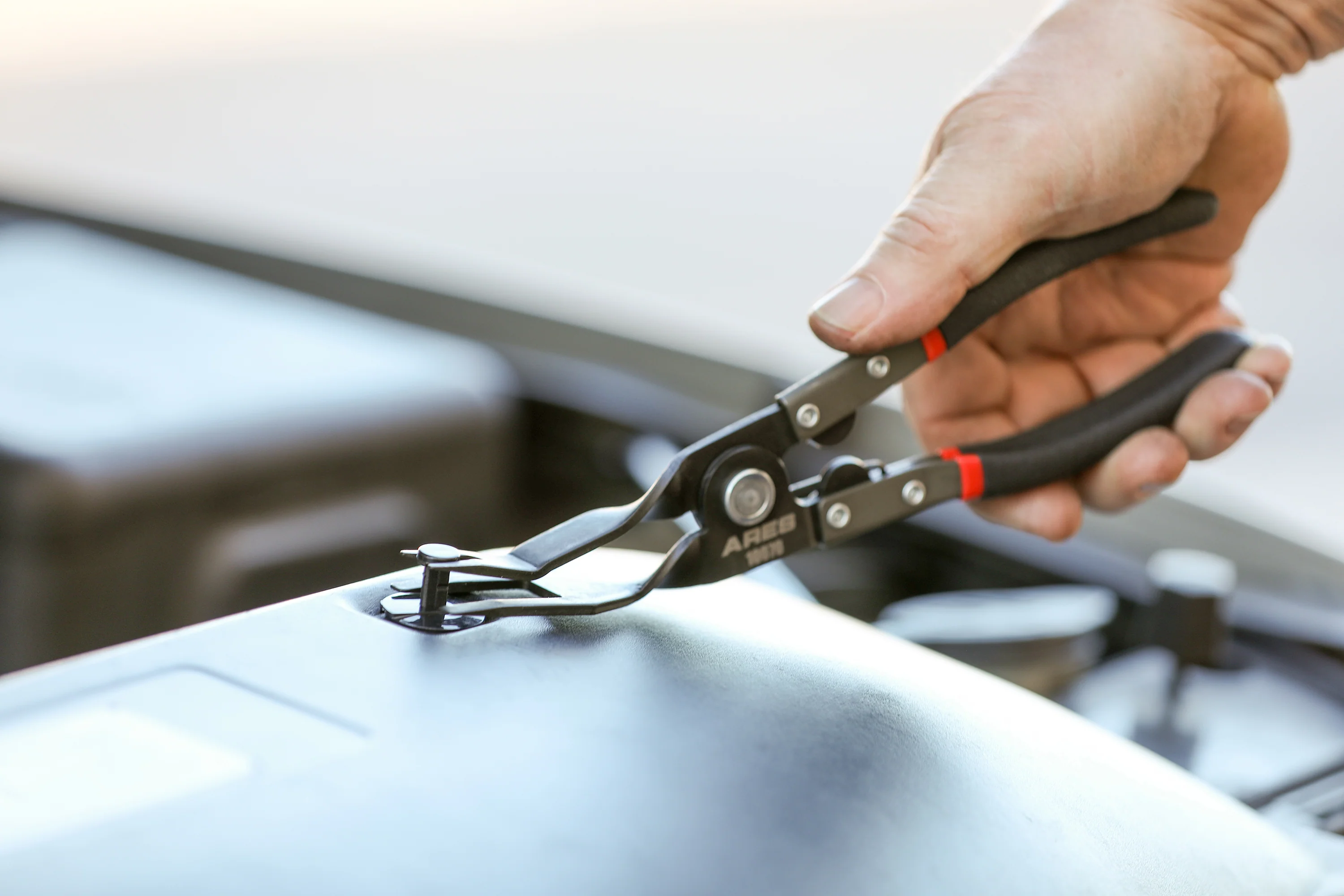 ARES 71134 - Clip Removal Tool - Image 4