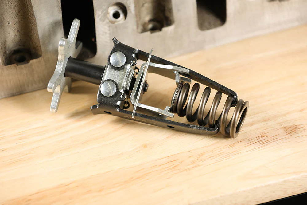ARES 10113 - Overhead Valve Spring Compressor - Image 3