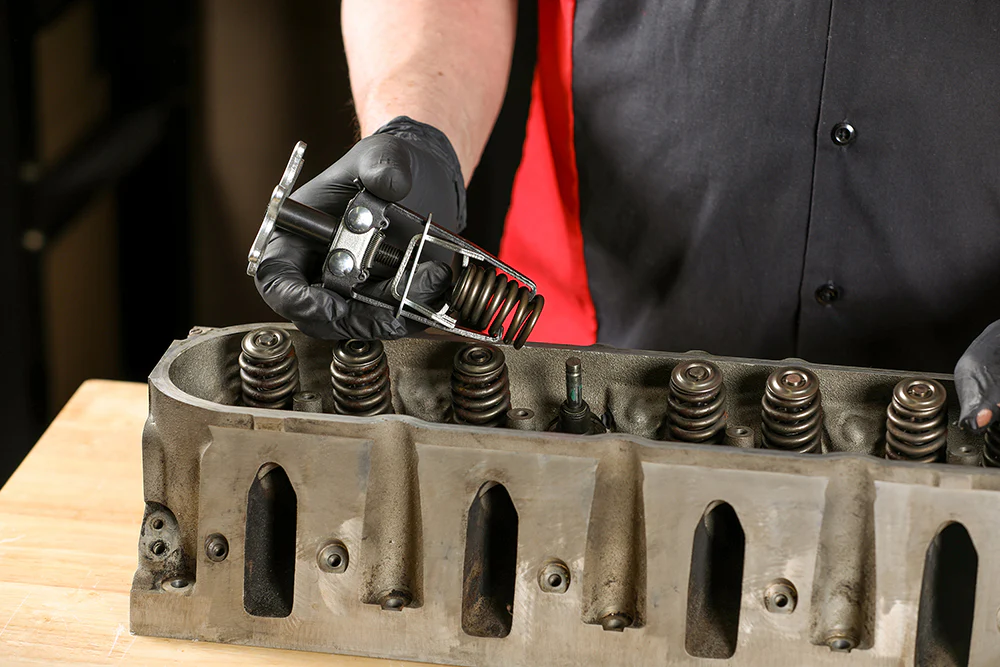 ARES 10113 - Overhead Valve Spring Compressor - Image 7
