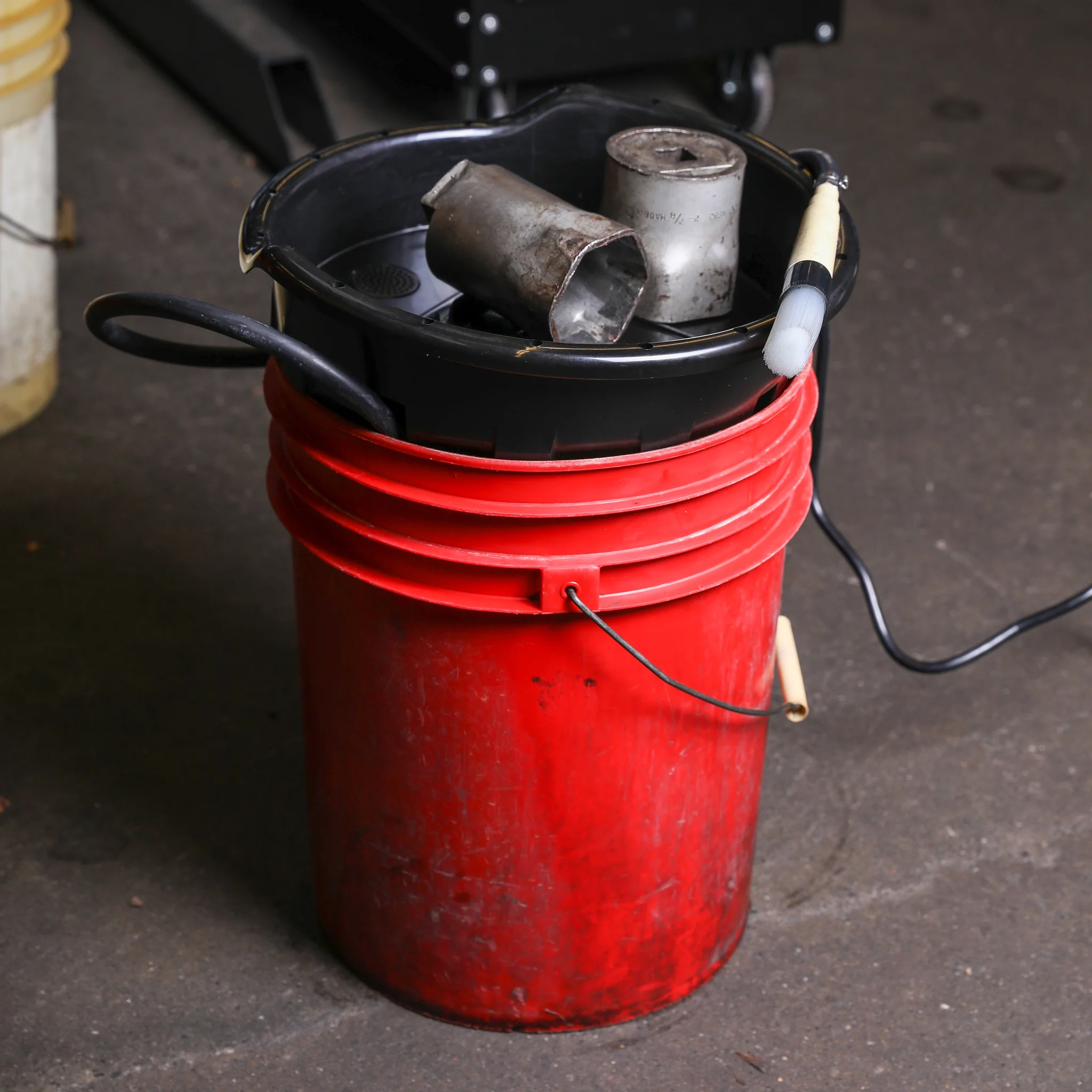 ARES 70922 - Portable Parts Washer - Image 2