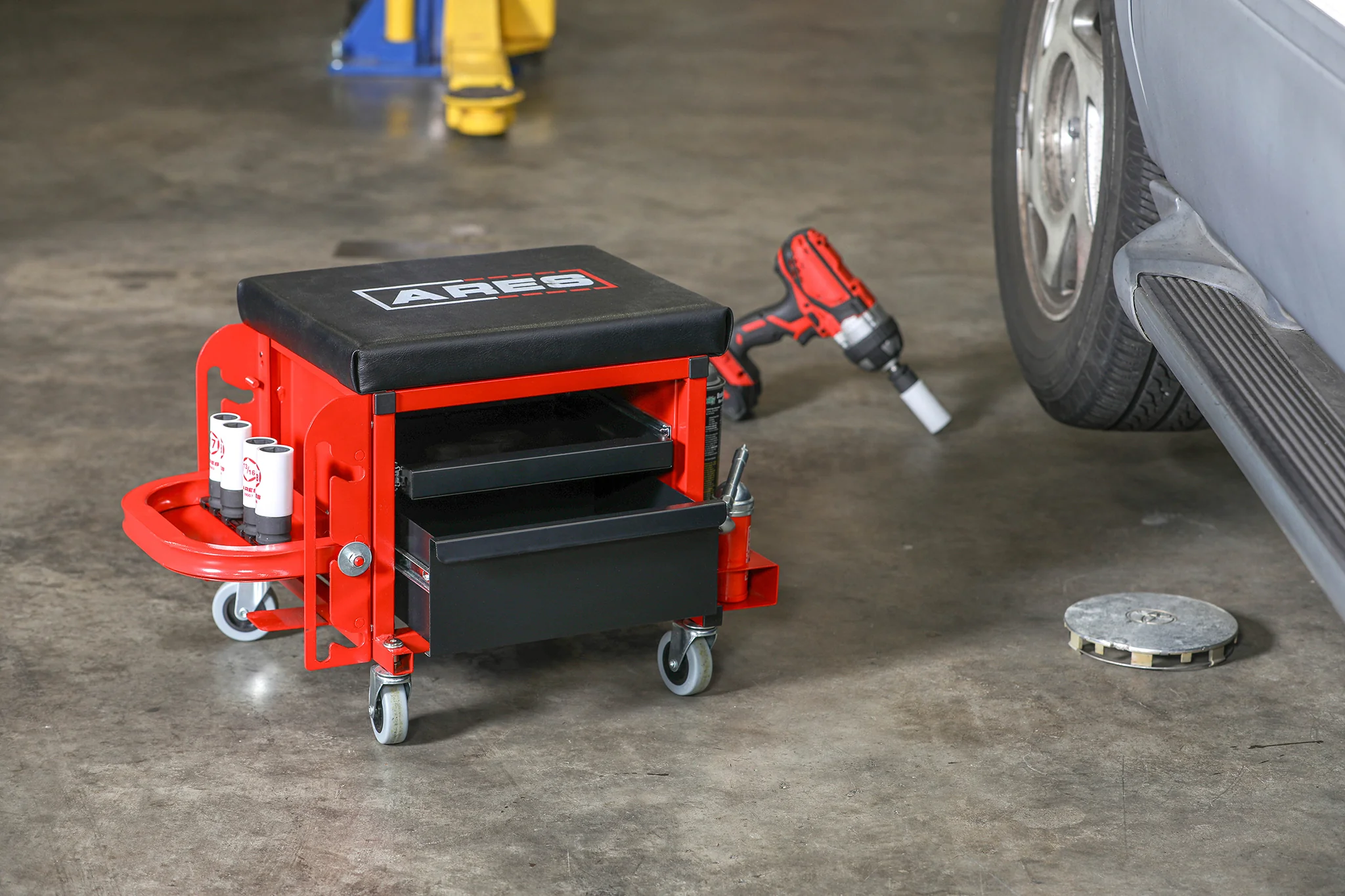 ARES 62042 - Red Heavy Duty Rolling Shop Stool - Image 3