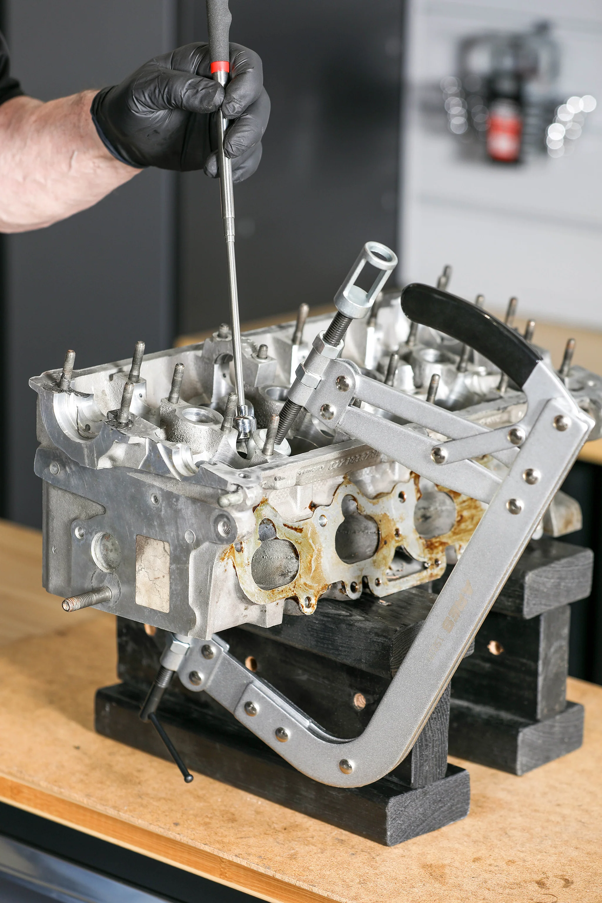 ARES 15017 - Valve Spring Compressor - Image 3